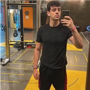 Personal Trainer con laurea in Scienze Motorie LM-67. Offro allenamenti su misura per ogni esigenza, sia distanza che in presenza